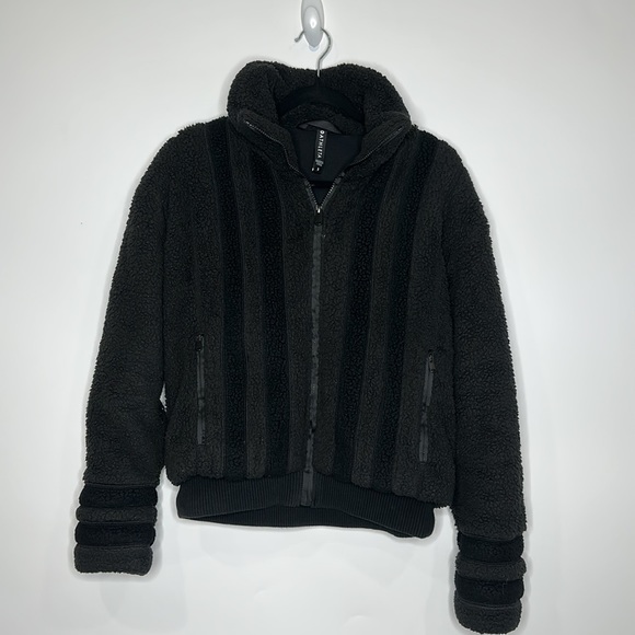 ATHLETA Willow Fleece Sherpa Jacket Black Size Small Retail $139 - Picture 5 of 9